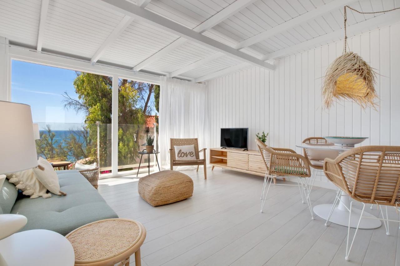 Casa De La Playa. Beach House With Magnificent Sea Малага Экстерьер фото